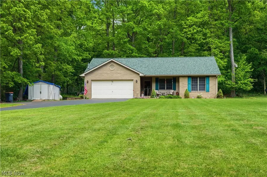 48266 Dyke Road, Negley, OH 44441 - #2