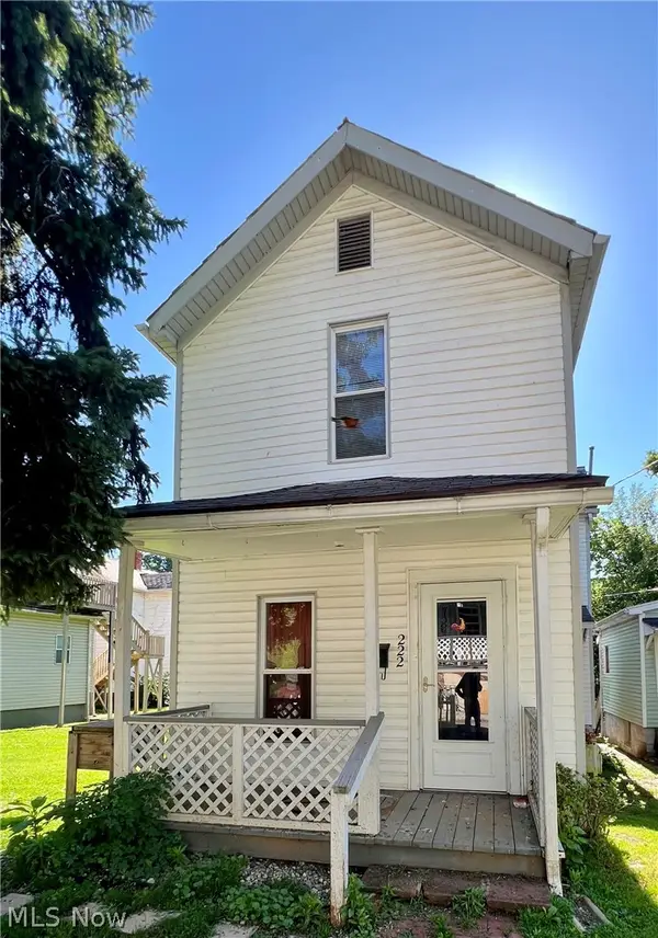 222 Elm Street, Marietta, OH 45750