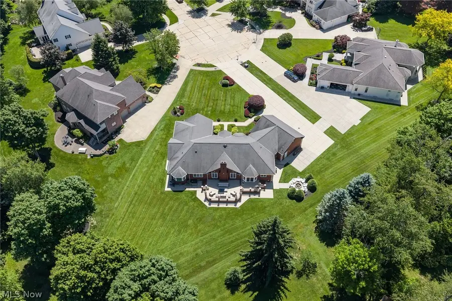 427 Diana Court, Highland Heights, OH 44143 - #2