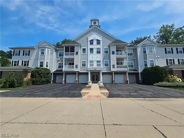 718 Aqua Marine Boulevard, Avon Lake, OH 44012