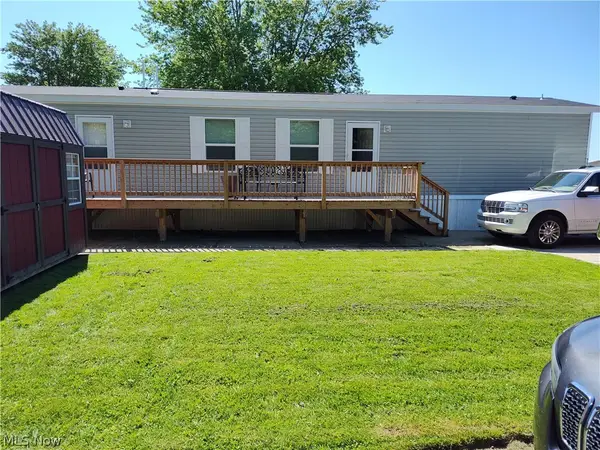 4534 Lake Road East #71, Geneva on the Lake, OH 44041