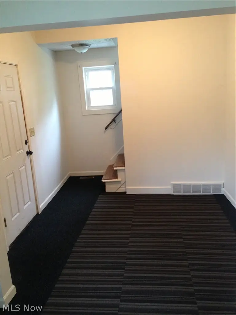 324 W Miller Avenue, Akron, OH 44301 - #3