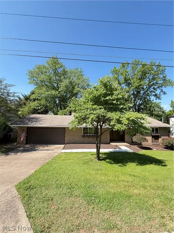 60 Canterbury Drive, Parkersburg, WV 26104