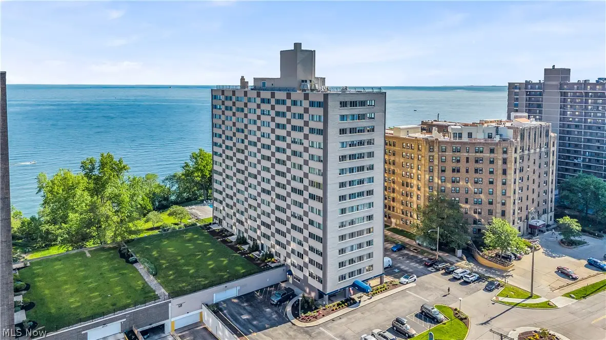 12520 Edgewater Drive #1005, Lakewood, OH 44107 - #1