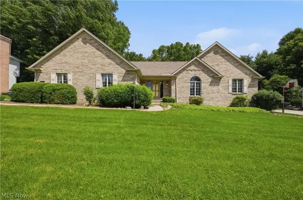 204 Colonial Drive, Canfield, OH 44406