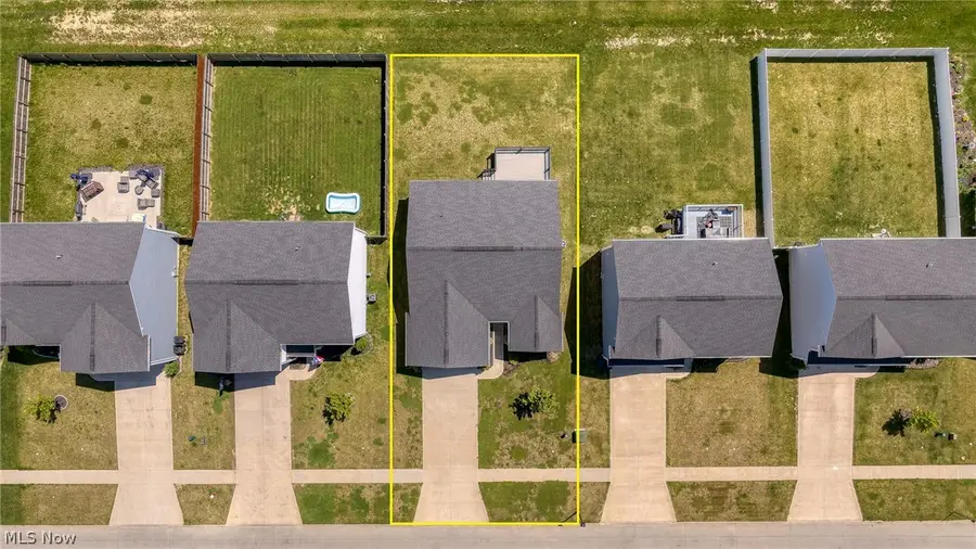 140 Wildflower Drive, Elyria, OH 44035 - #3