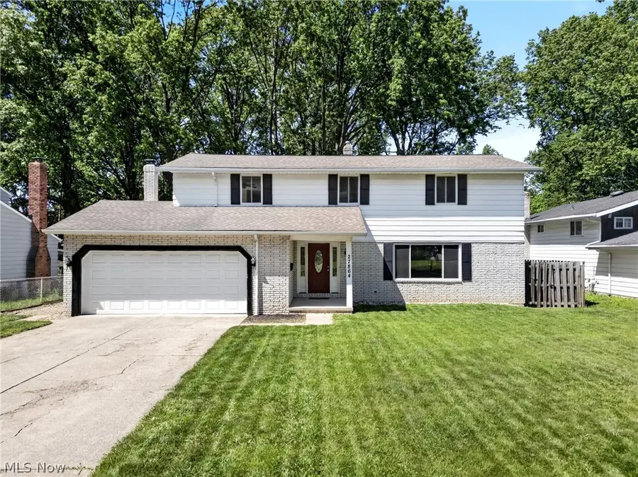 27864 Edgepark Boulevard, North Olmsted, OH 44070 - #2
