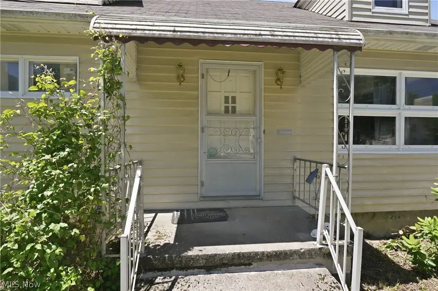 1852 6th Street, Cuyahoga Falls, OH 44221 - #2