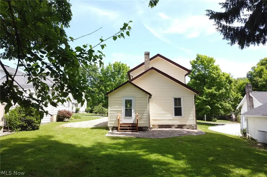 8210 Maple Avenue, Garrettsville, OH 44231 - #2