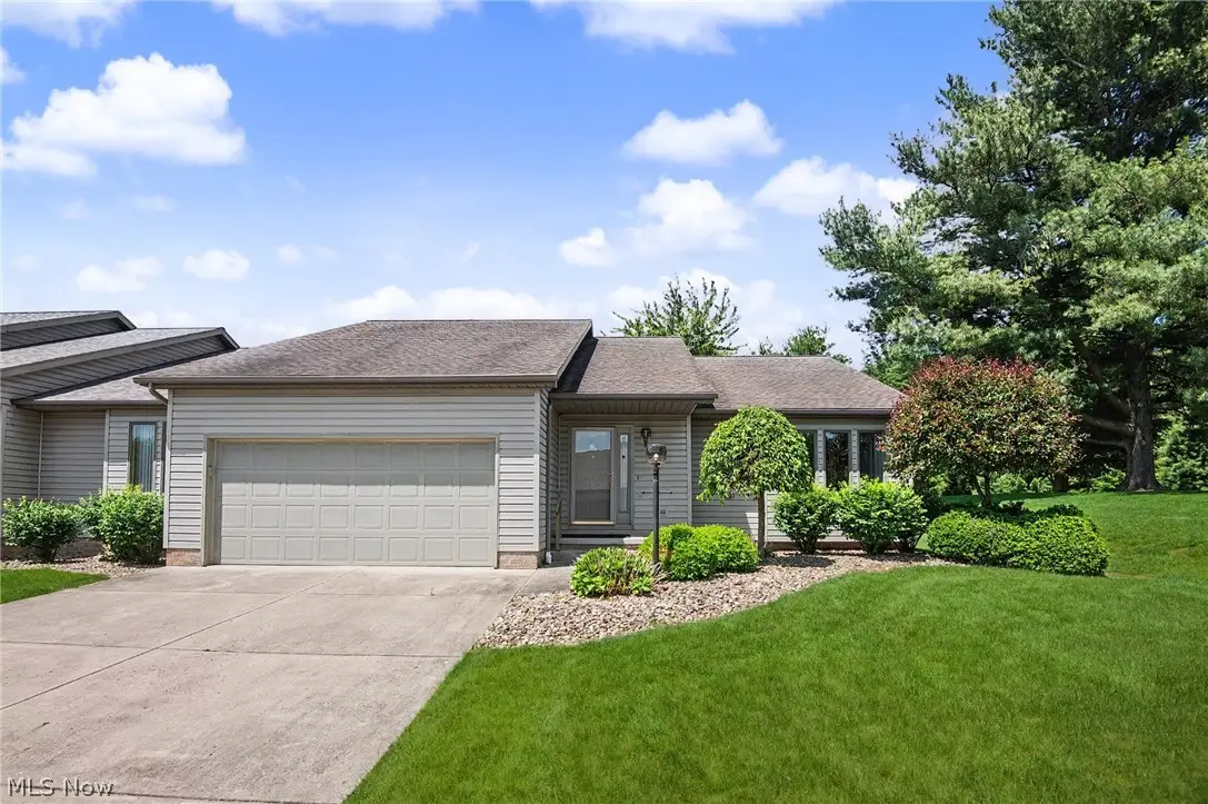 2345 Whispering Meadows Ne Drive #B, Warren, OH 44483 - #1