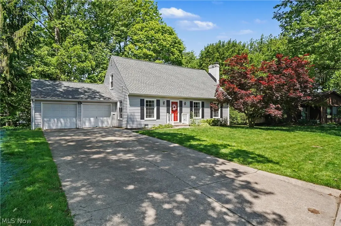 2920 Carters Grove Road, Cuyahoga Falls, OH 44223 - #1