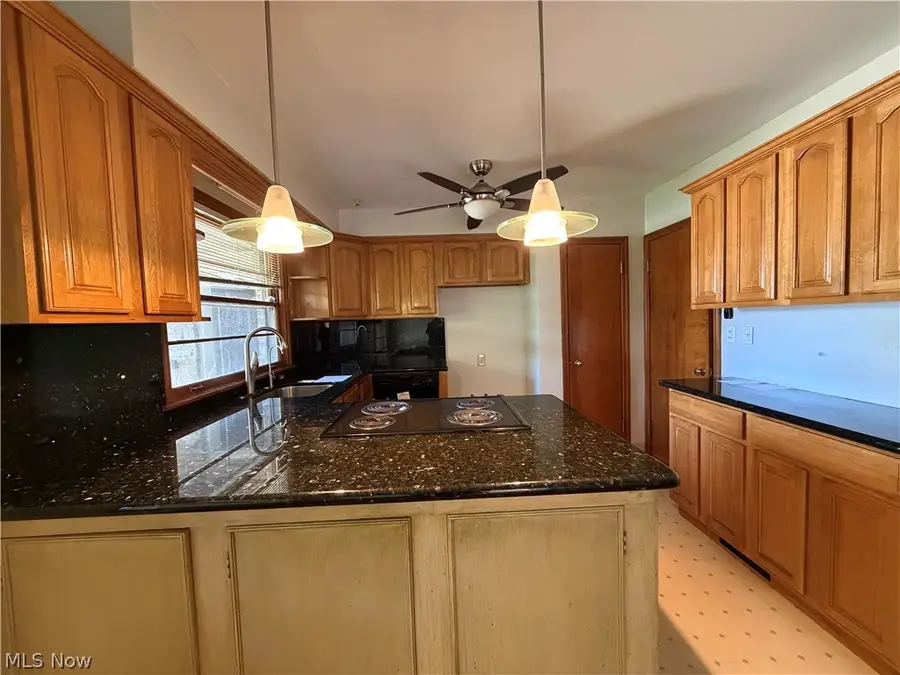 4808 Monticello Boulevard, Richmond Heights, OH 44143 - #3