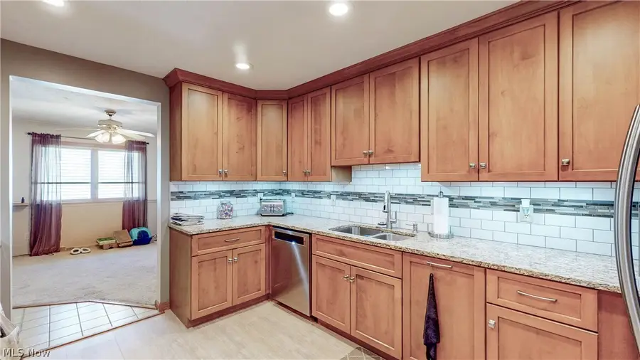 10216 Harmony Lane, Brooklyn, OH 44144 - #3
