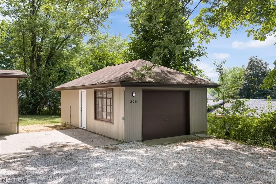 206 Lakota Avenue, Portage Lakes, OH 44319 - #3