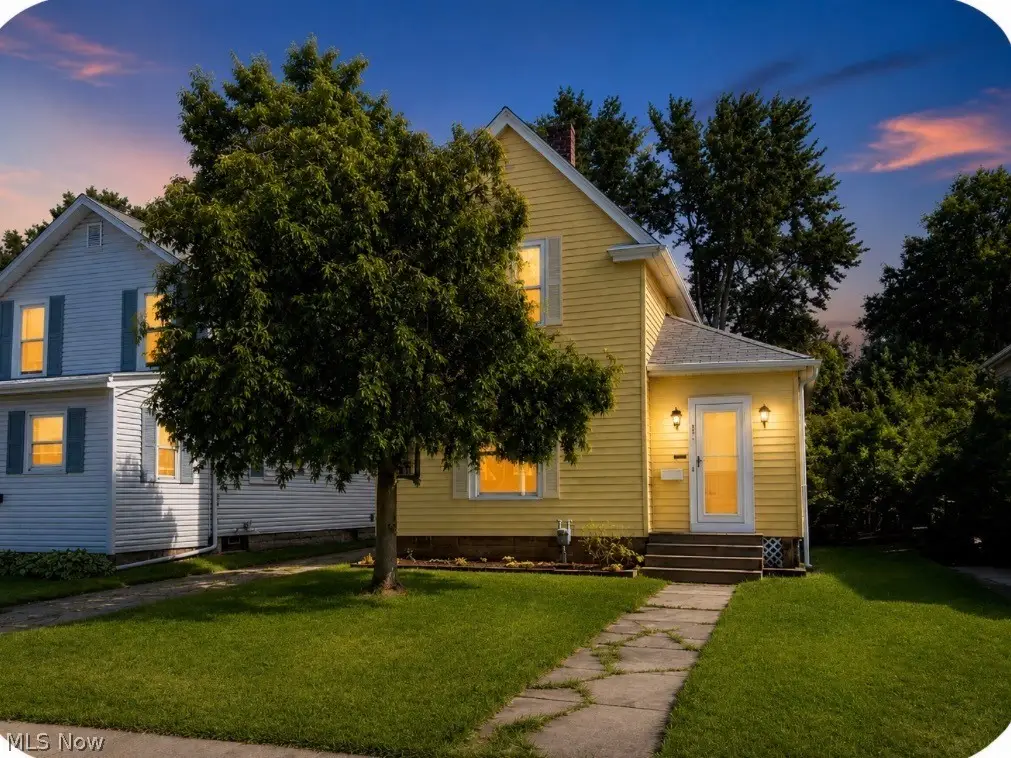 339 Columbus Street, Elyria, OH 44035 - #1