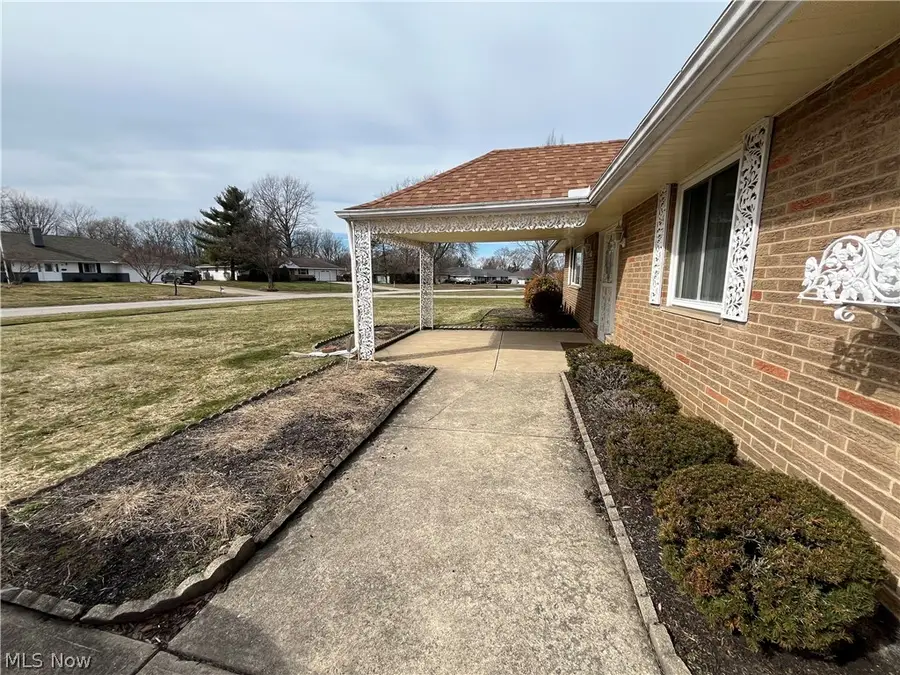 437 Audrey Drive, Richmond Heights, OH 44143 - #2