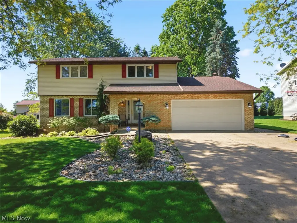 2230 Vixen Nw Street, North Canton, OH 44720 - #1