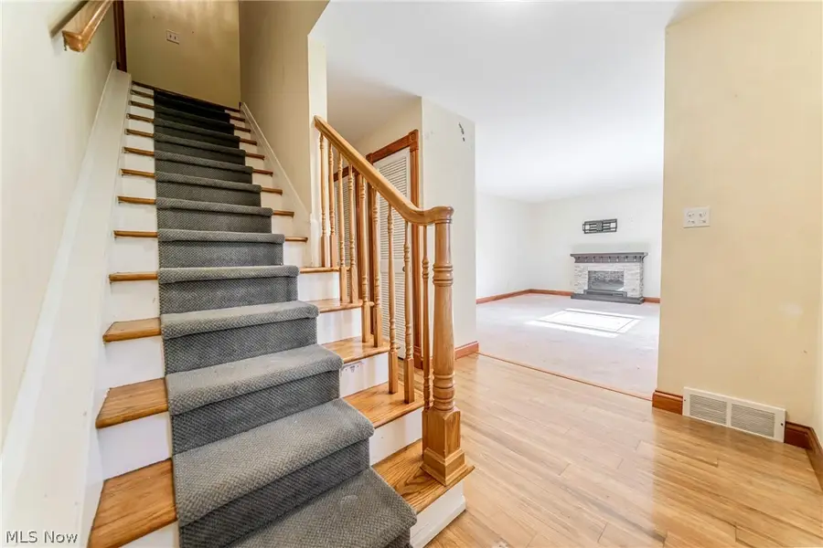 563 Louis Drive, Berea, OH 44017 - #2