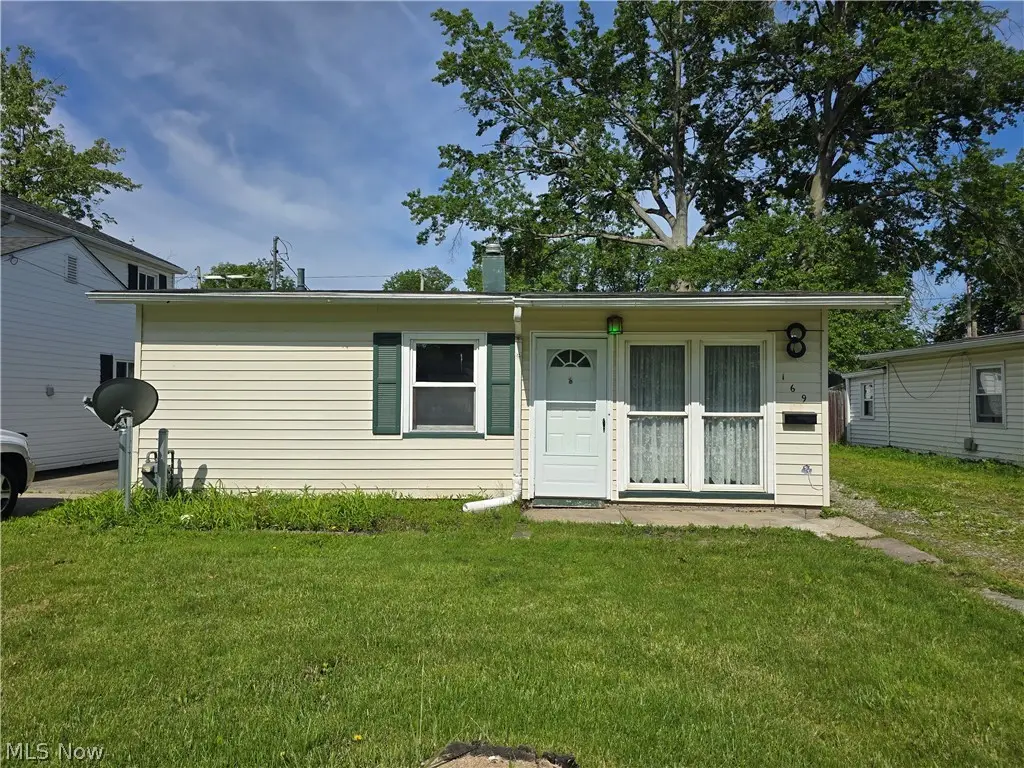 169 Boston Avenue, Elyria, OH 44035 - #1
