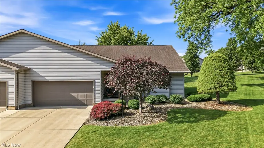 2160 Whispering Meadows, Warren, OH 44484 - #2