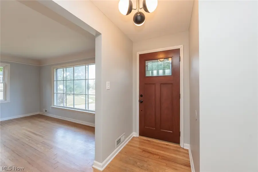 3516 Meadowbrook Boulevard, Cleveland Heights, OH 44118 - #3