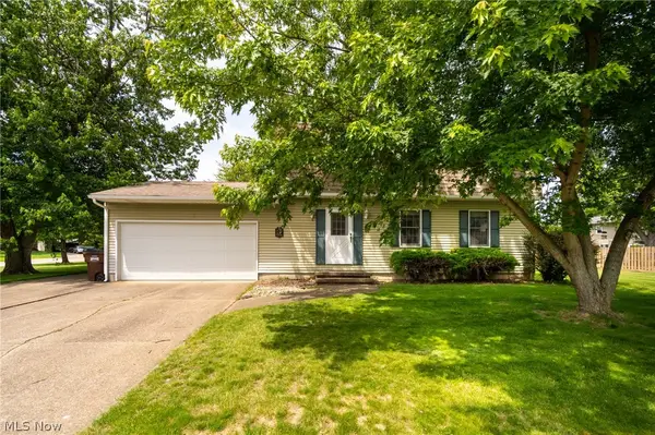 6908 Hidden Valley Drive, Amherst, OH 44001