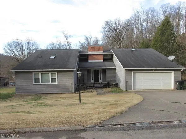 33 Mound Manor, St Marys, WV 26170