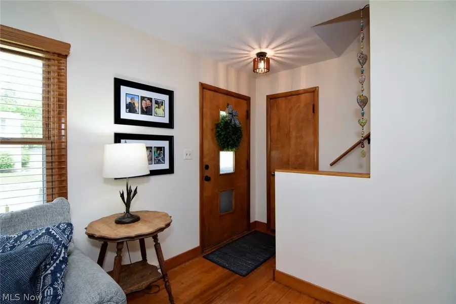 906 Davis Avenue, Cuyahoga Falls, OH 44221 - #2
