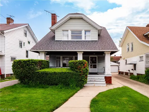 2077 Wyandotte Avenue, Lakewood, OH 44107