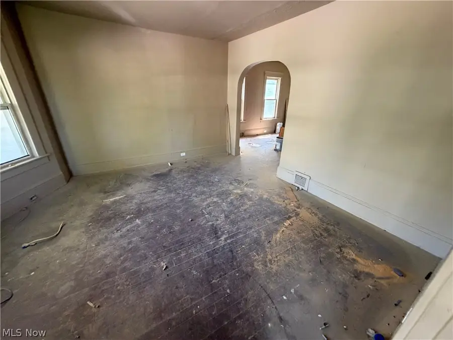 1190 E 84th Street, Cleveland, OH 44103 - #3