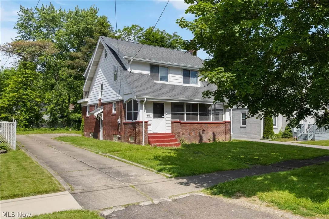 890 Winton Avenue, Akron, OH 44320 - #1