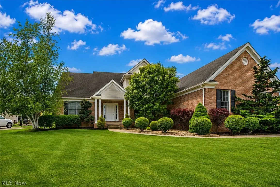 1204 Stone Crossing Ne Street, Canton, OH 44721 - #1