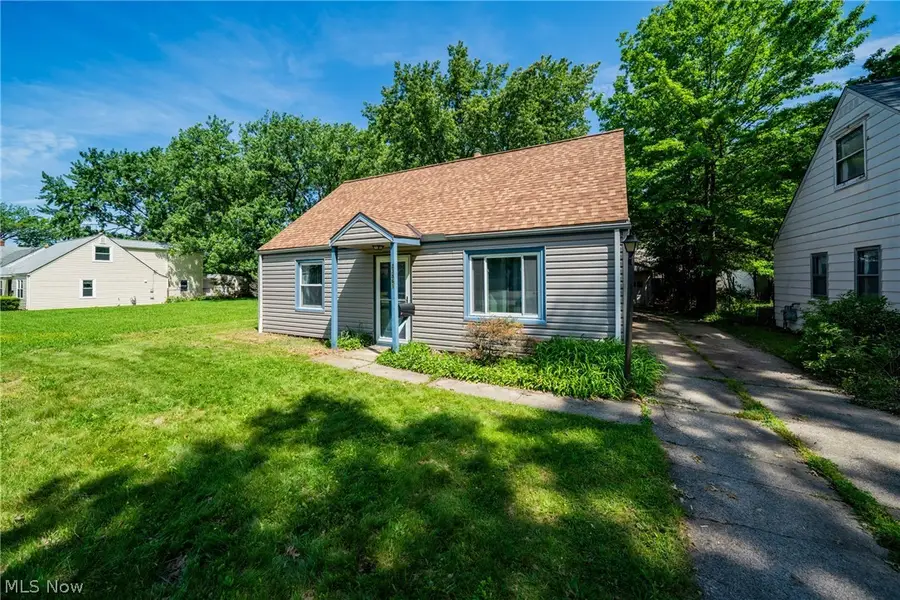 23861 Colbourne, Euclid, OH 44123 - #2