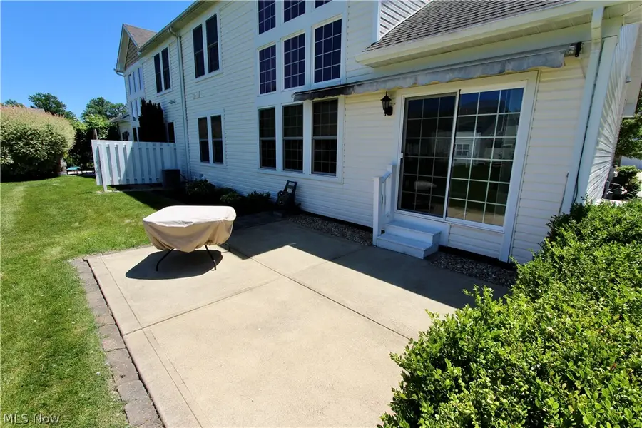 27242 Emerald S Oval, Olmsted, OH 44138 - #3