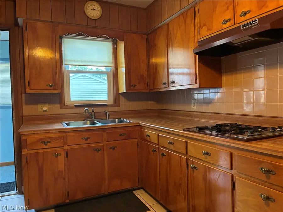 1023 South Street, Niles, OH 44446 - #3