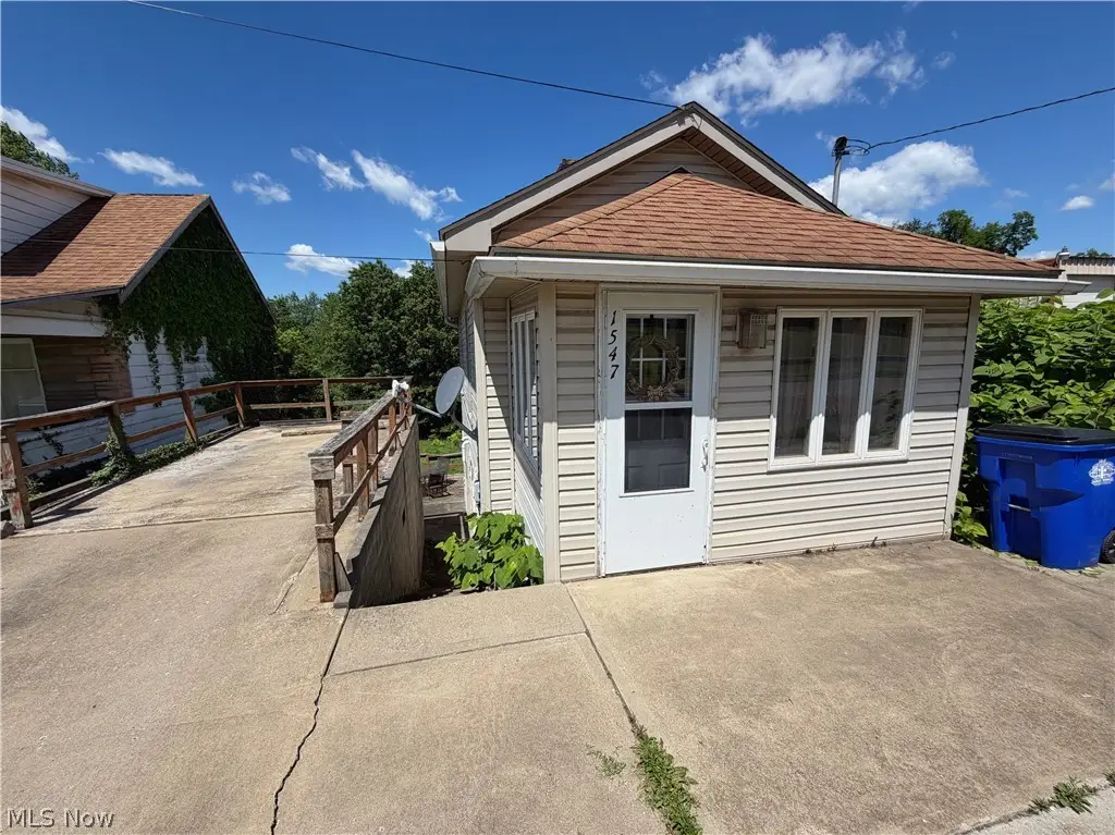 1547 Lisbon Street, East Liverpool, OH 43920 - #1