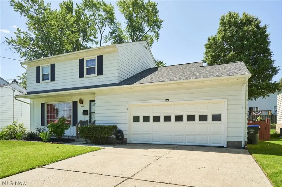 636 Franklin Avenue, Cuyahoga Falls, OH 44221 - #2