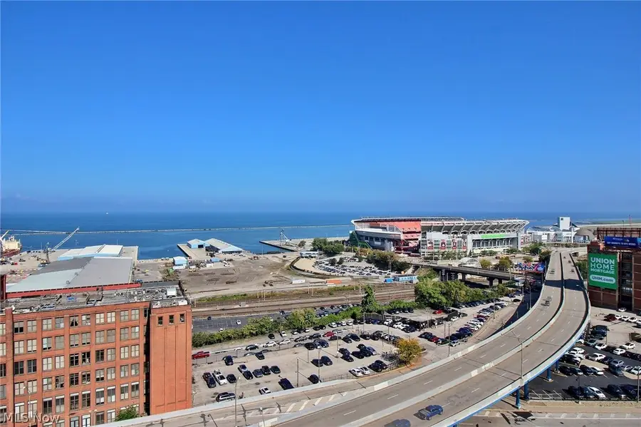 701 W Lakeside Avenue #1301, Cleveland, OH 44113 - #3