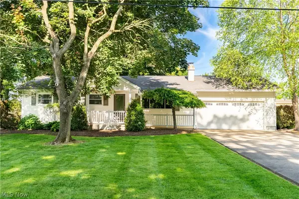 7505 Ivydale Nw Avenue, North Canton, OH 44720