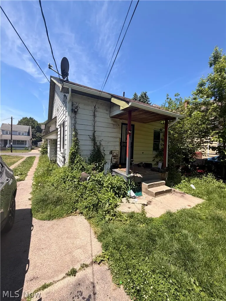 3999 E 141st Street, Cleveland, OH 44128 - #3