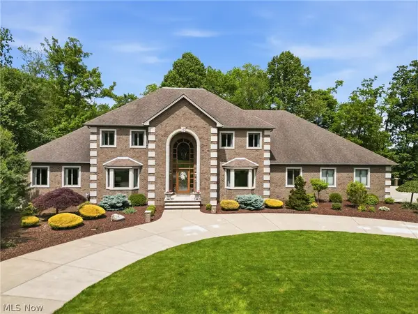 1337 Meadowood Circle, Poland, OH 44514
