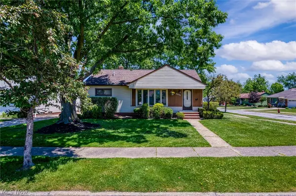 1759 Chelmsford Road, Mayfield Heights, OH 44124