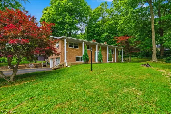 16415 Meadowville Se Street, Minerva, OH 44657