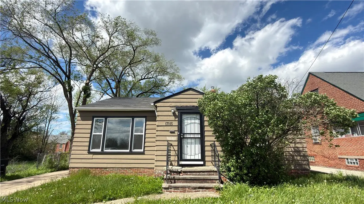 17115 Harvard Avenue, Cleveland, OH 44128 - #1