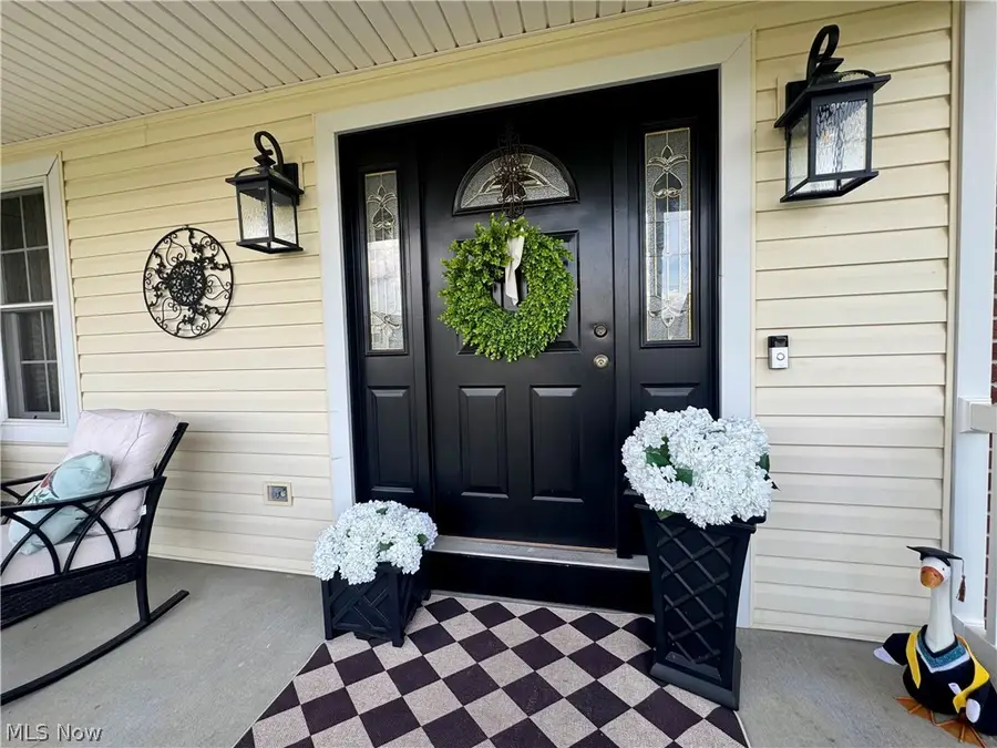 10520 Carrousel Woods Drive, New Middletown, OH 44442 - #3