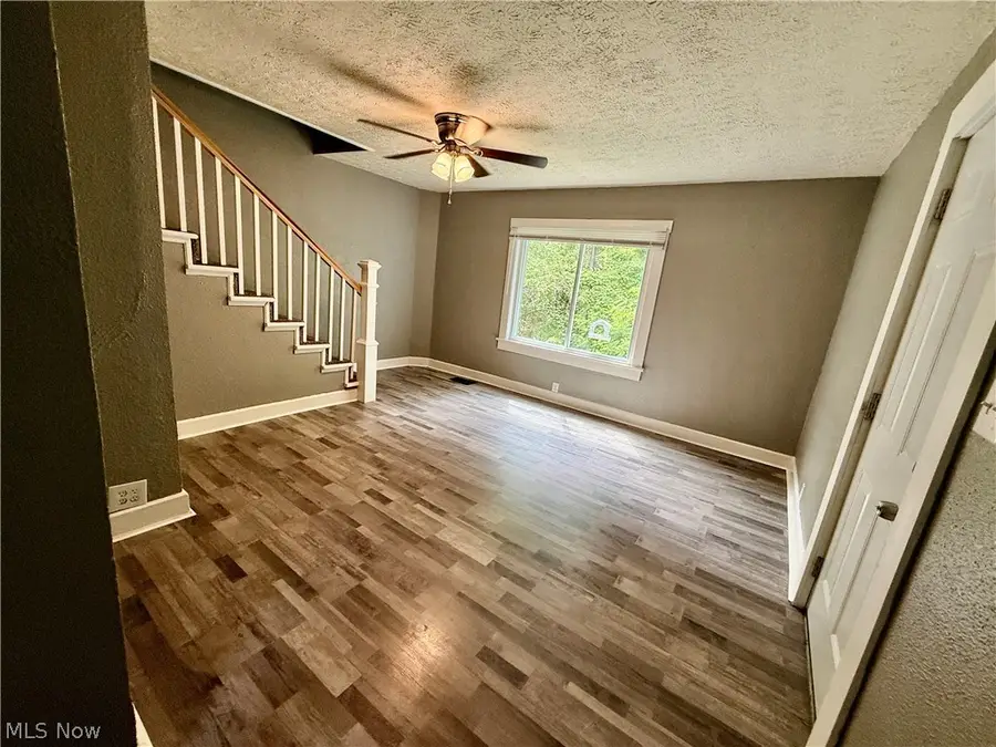552 Gray Street, Zanesville, OH 43701 - #3