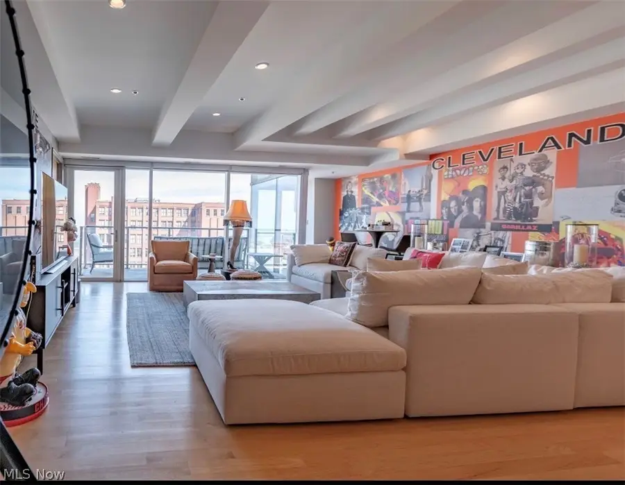 701 W Lakeside Avenue #503, Cleveland, OH 44113 - #3