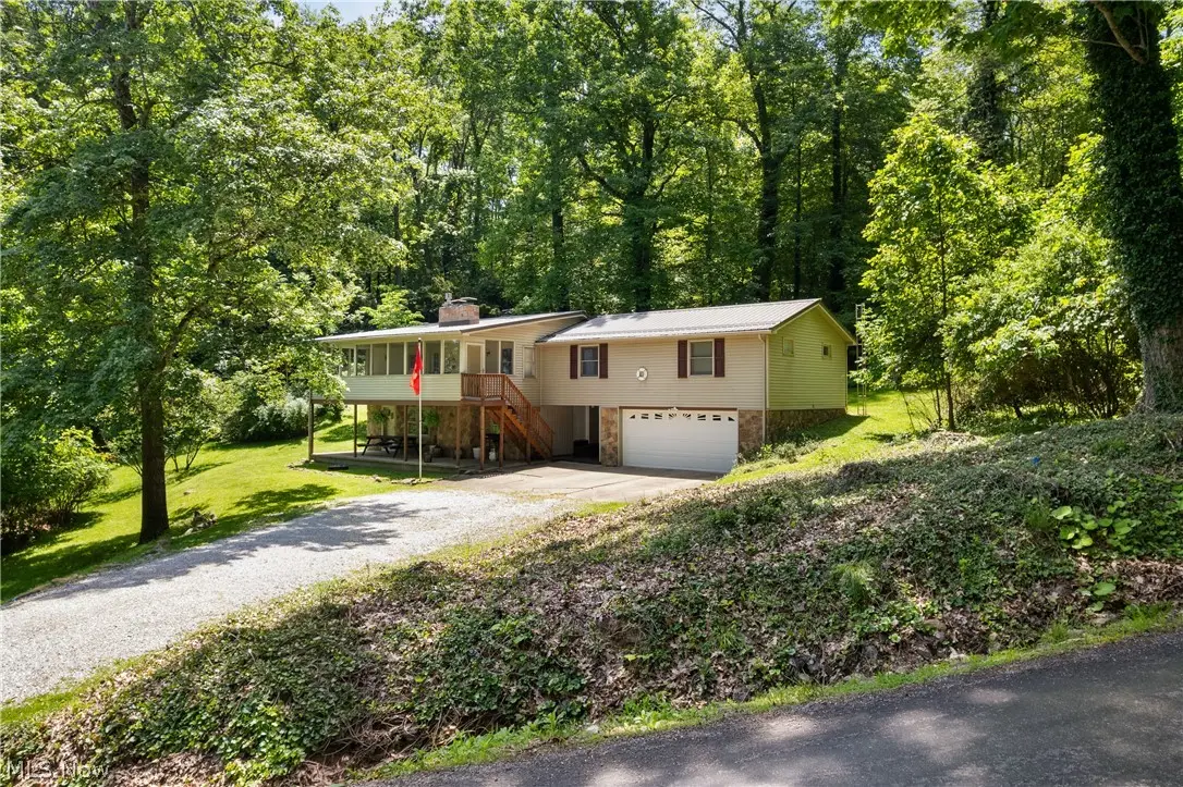 20 Pontiac Trail, Malvern, OH 44644 - #1