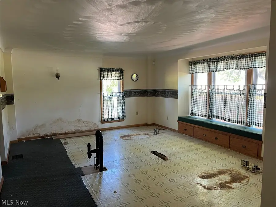 277 Gore Road, Conneaut, OH 44030 - #3