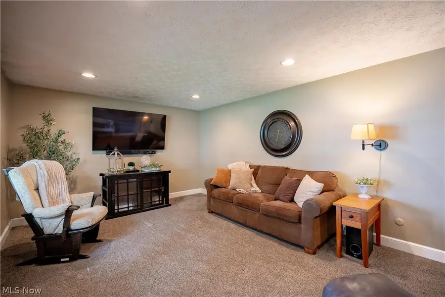 4154 Richmont Sw Street, Navarre, OH 44662 - #3